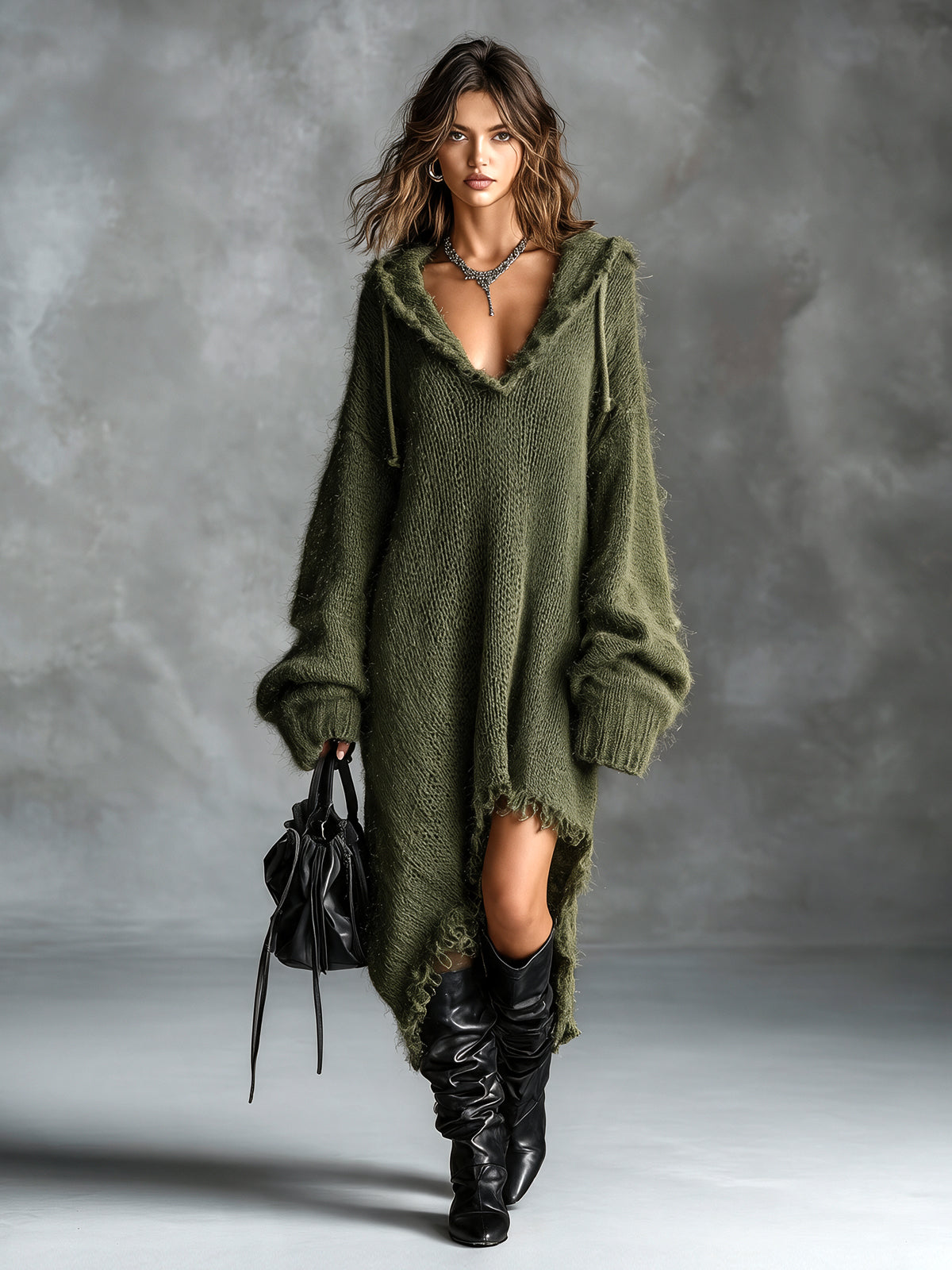 SOPHIA | ABITO OVERSIZE IN MAGLIA MORBIDA CON CAPPUCCIO