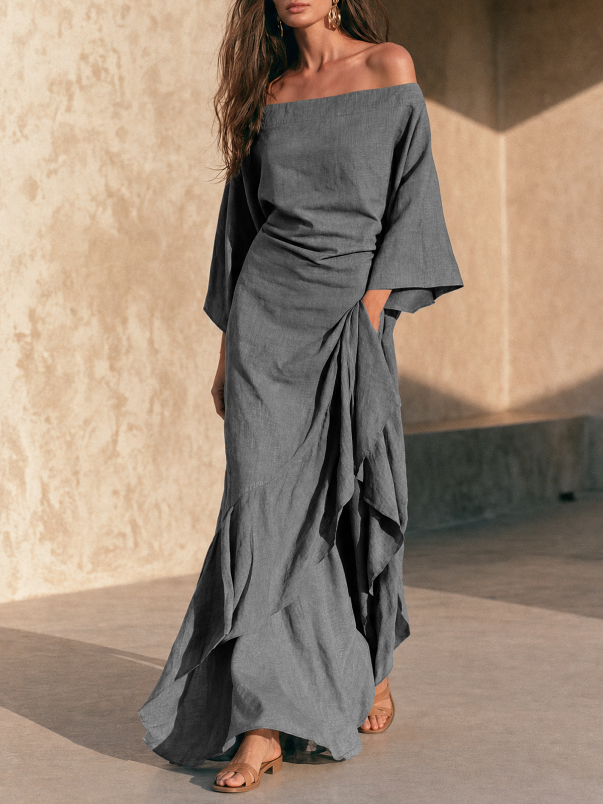 AURE | ABITO MAXI MINIMALISTA CON SPALLE SCOPERTE, ORLO CON VOLANT E MANICHE SVASATE