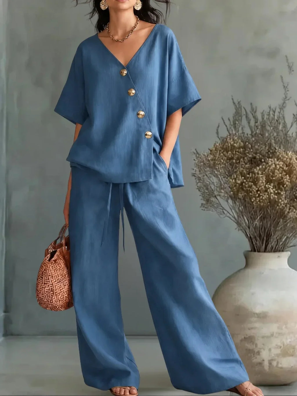 Celia | set con scollo a V e bottoni