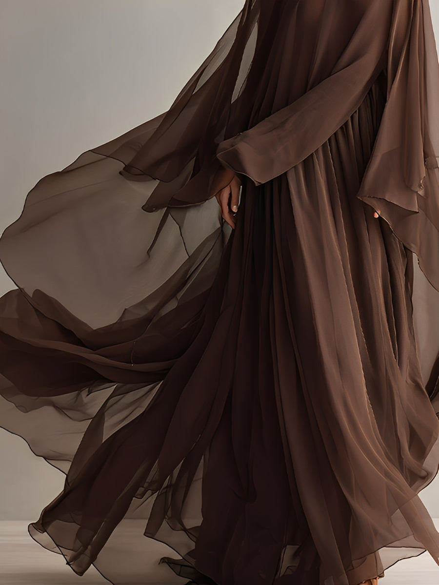 Abito in chiffon marrone scuro da donna con silhouette maxi fluida e design a mantella, stile elegante e glamour moderno