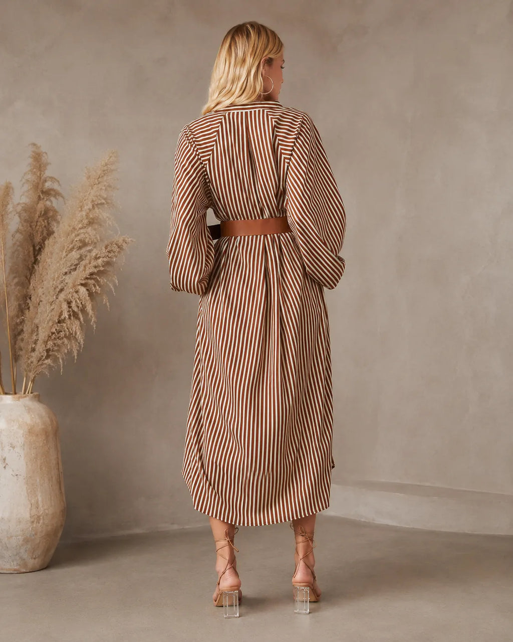 SIENNA | VESTITO CHEMISIER MIDI A RIGHE CON CINTURA