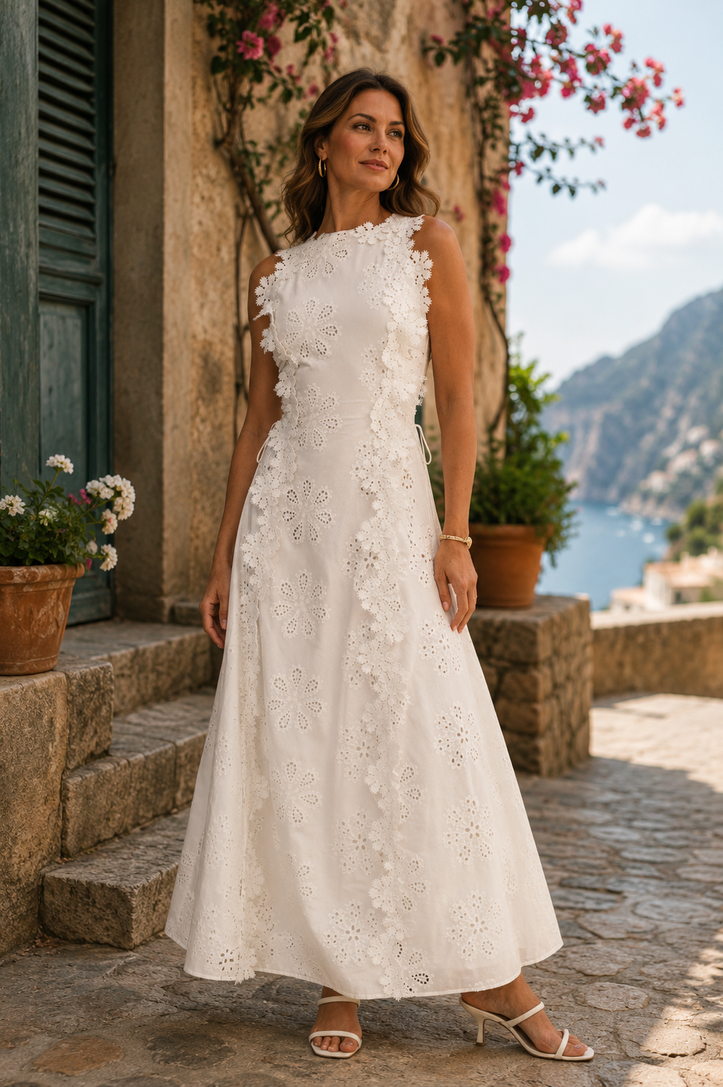 DELLA | ELEGANTE ABITO MAXI RICAMATO
