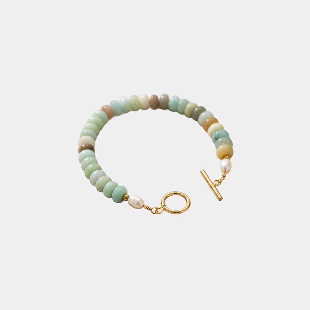 BRACCIALE CON PERLE TURCHESI E CHIUSURA A TOGGLE