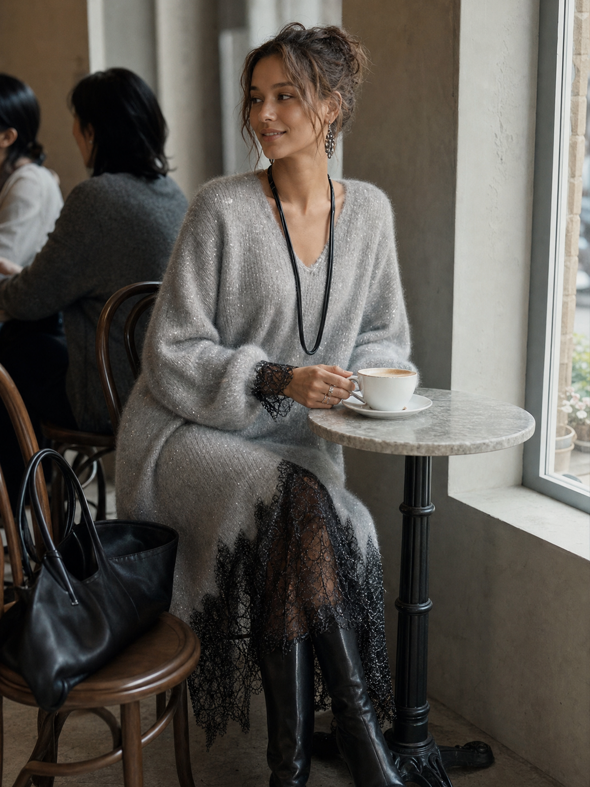 ABITO MIDI GRIGIO IN MAGLIA LUCIDA CON BORDO IN PIZZO