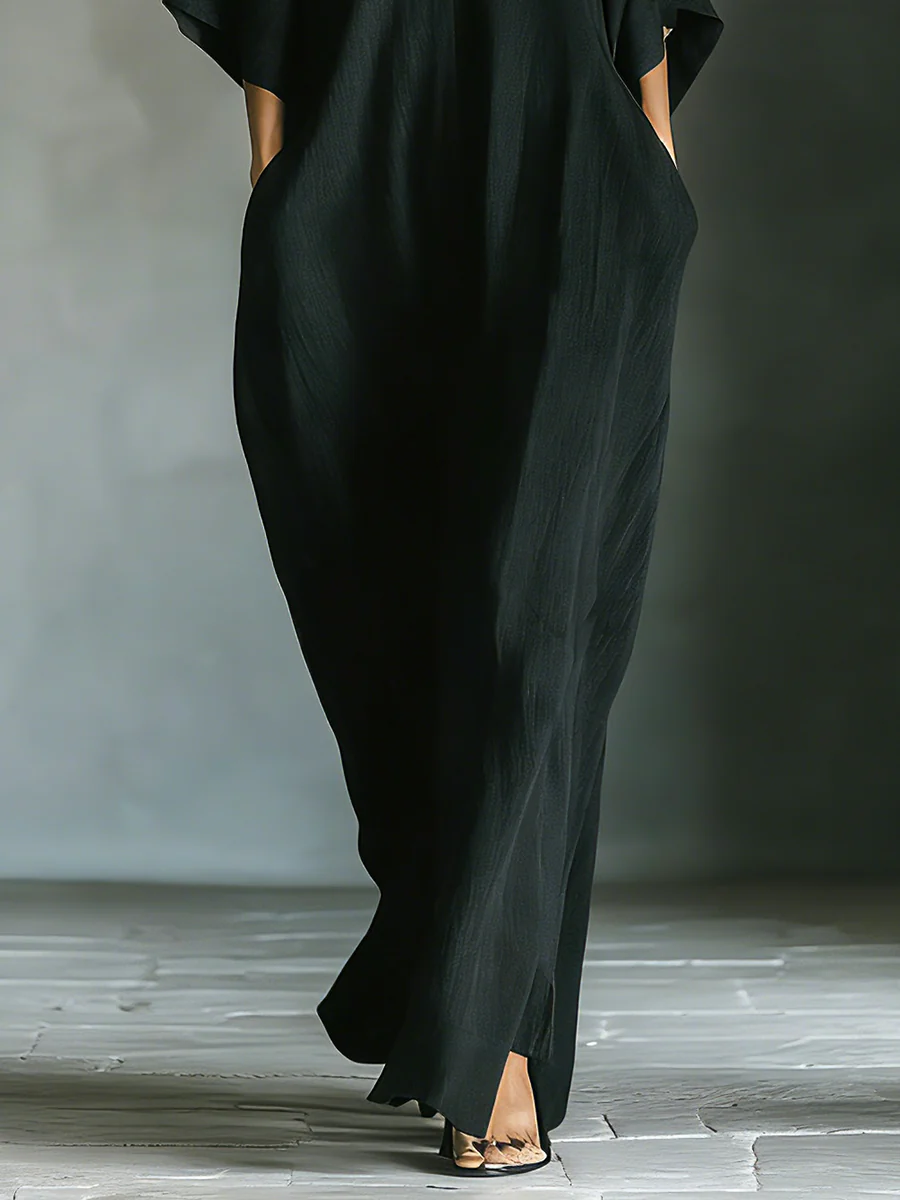 ALESSANDRA | VESTITO LUNGO NERO OVERSIZE MINIMALISTA CON MANICHE A KIMONO