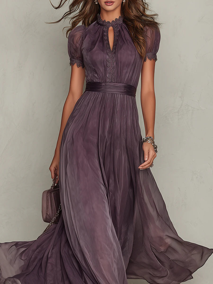 FLAVIA • ABITO LUNGO VIOLA CON SCOLATURA A GOCCIA E ORLO IN PIZZO CHIFFON