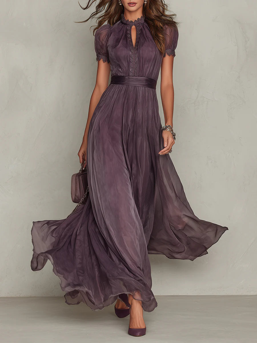 FLAVIA • ABITO LUNGO VIOLA CON SCOLATURA A GOCCIA E ORLO IN PIZZO CHIFFON