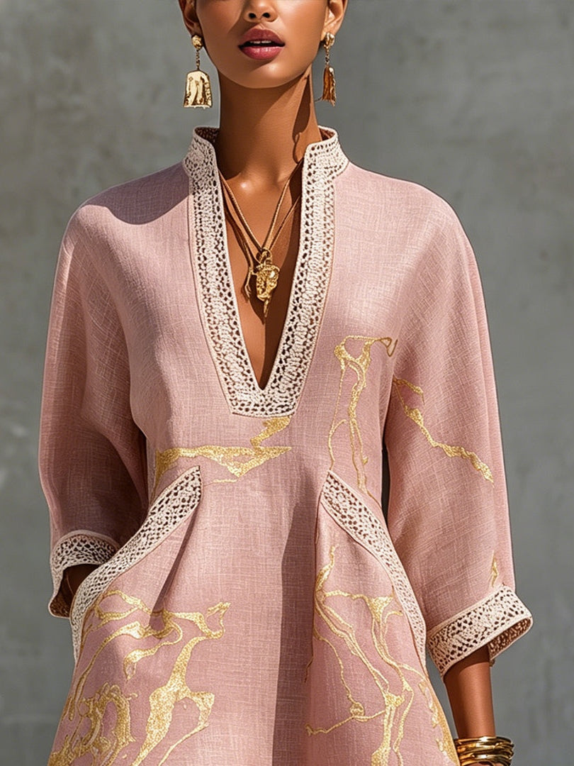 NINON | VESTITO MINI IN PIZZO ALL'UNCINETTO ROSA CON MOTIVI DORATI E SCOLLO A V