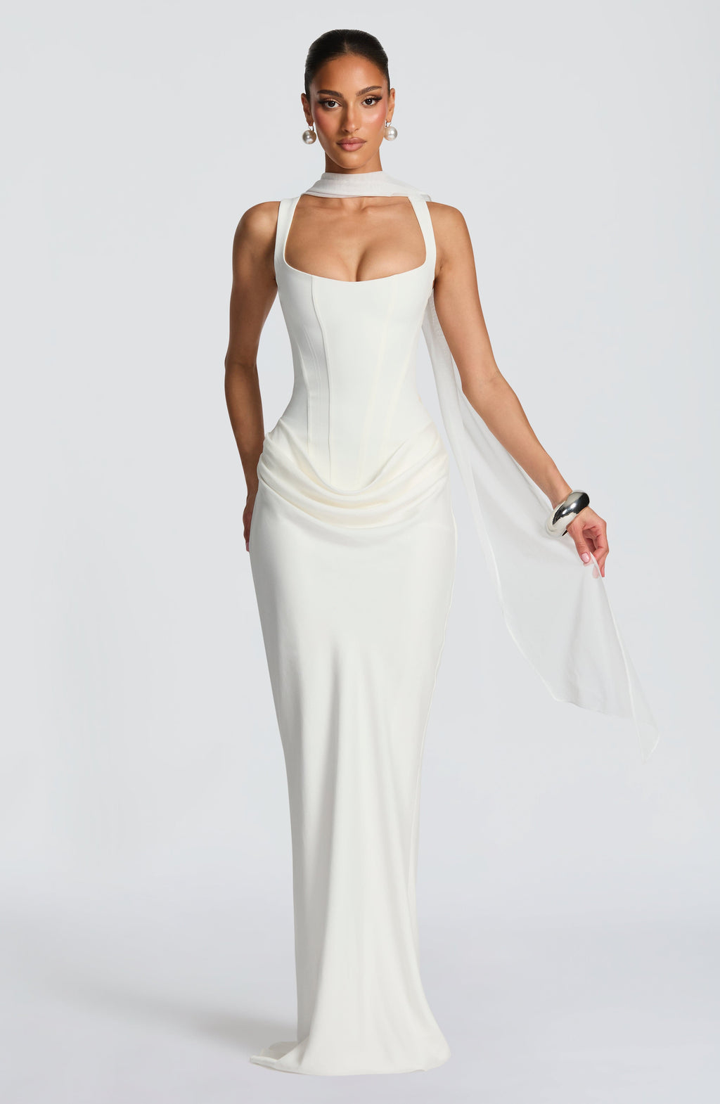 ÉLÉONORE | ABITO MAXI CON SCOLLO QUADRATO