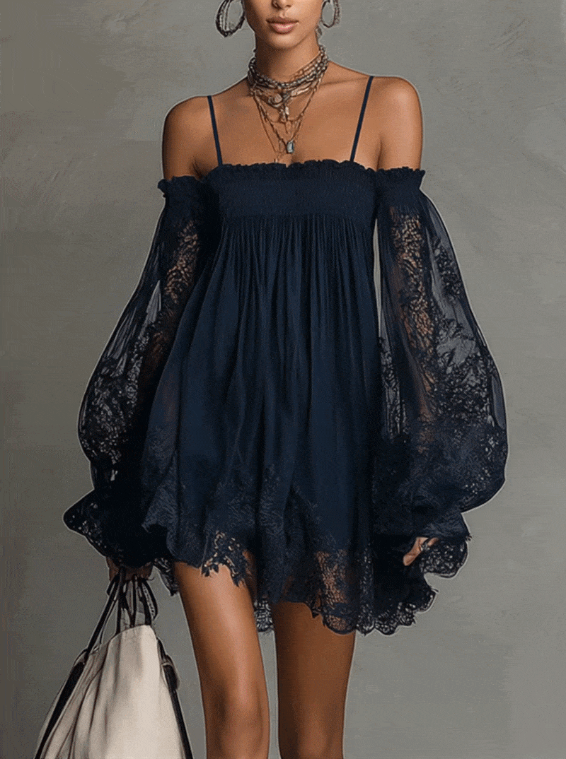 NOEMI • ABITO MINI IN CHIFFON BLU NAVY CON SCOLLO BARDOT, BORDO IN PIZZO E MANICHE TRASPARENTI