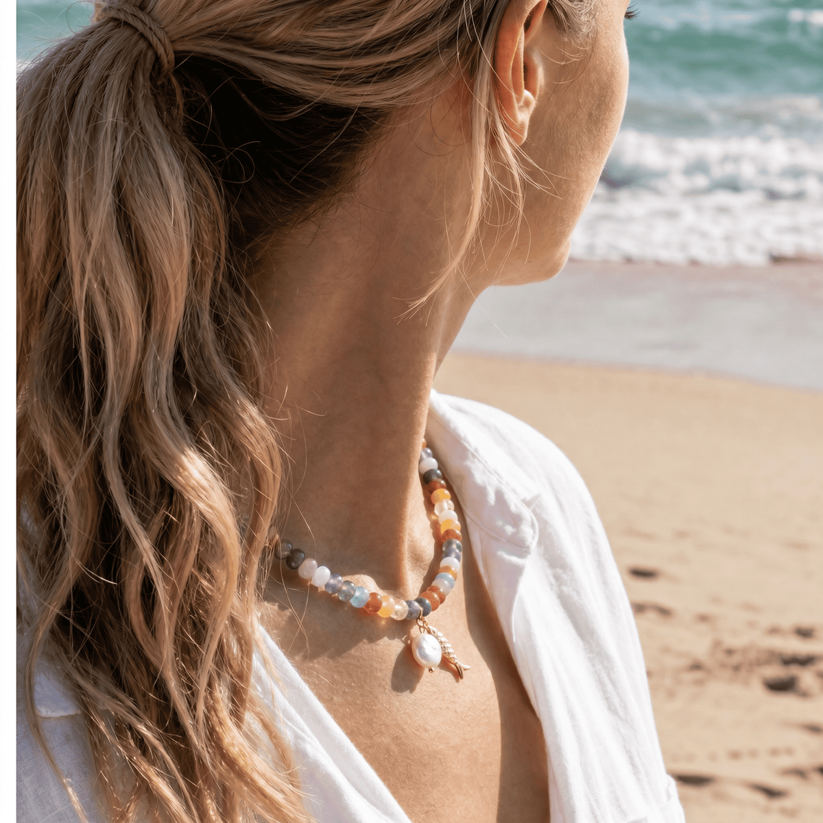 COLLANA DI PERLINE A FORMA DI PESCE DAI COLORI CANDY