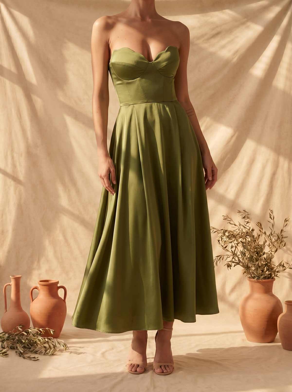 LIORA | ABITO MIDI ELEGANTE SENZA SPALLINE