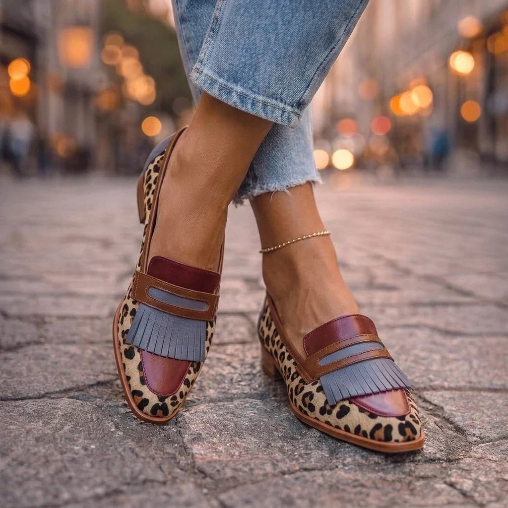 BIANCA | MOCASSINI CON FRANGE E STAMPA LEOPARDATA