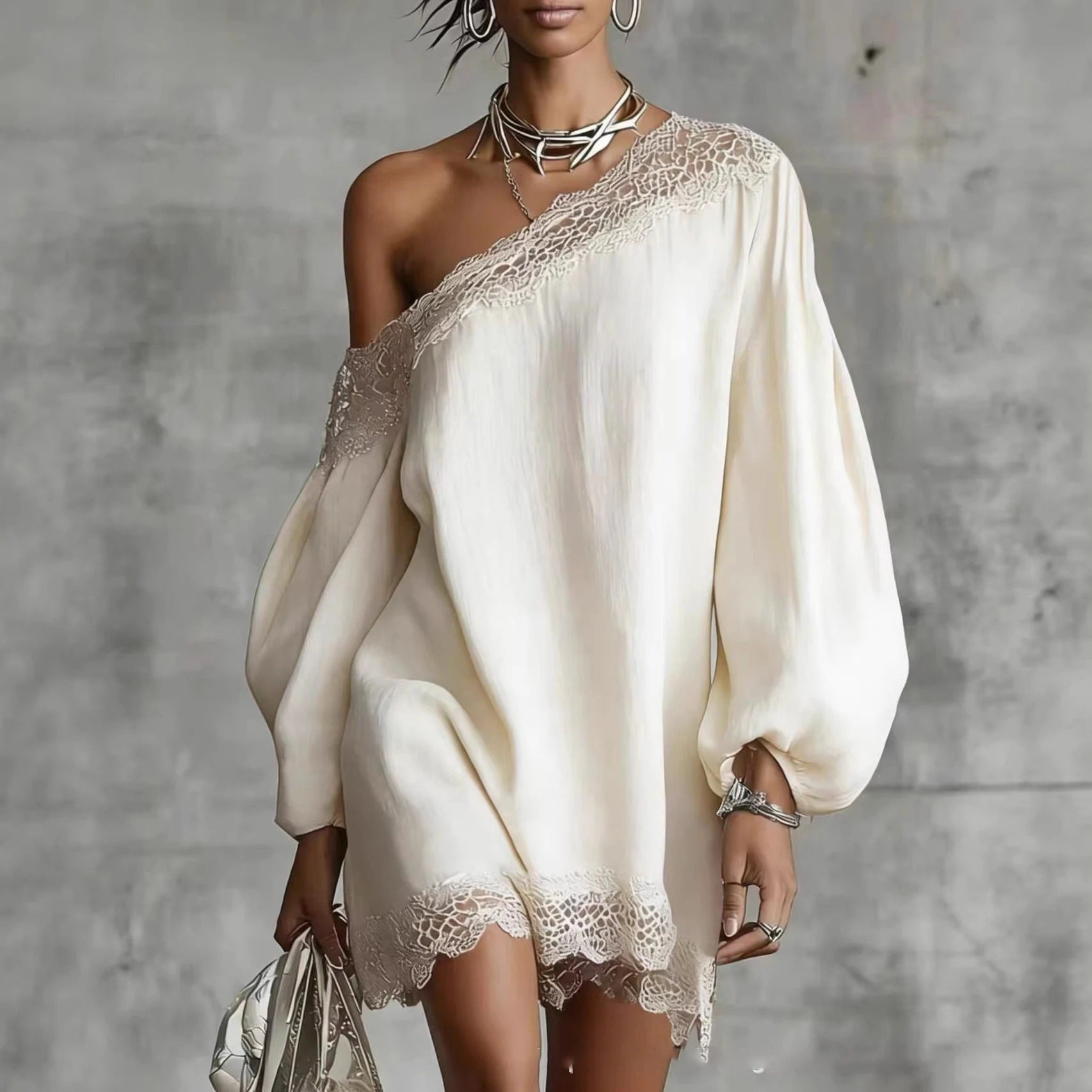 Olivia | Vestito Mini in Pizzo con Spalle Scoperte e Maniche a Sbuffo