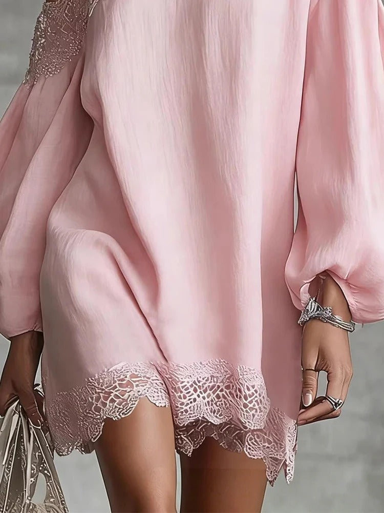 Olivia | Vestito Mini in Pizzo con Spalle Scoperte e Maniche a Sbuffo