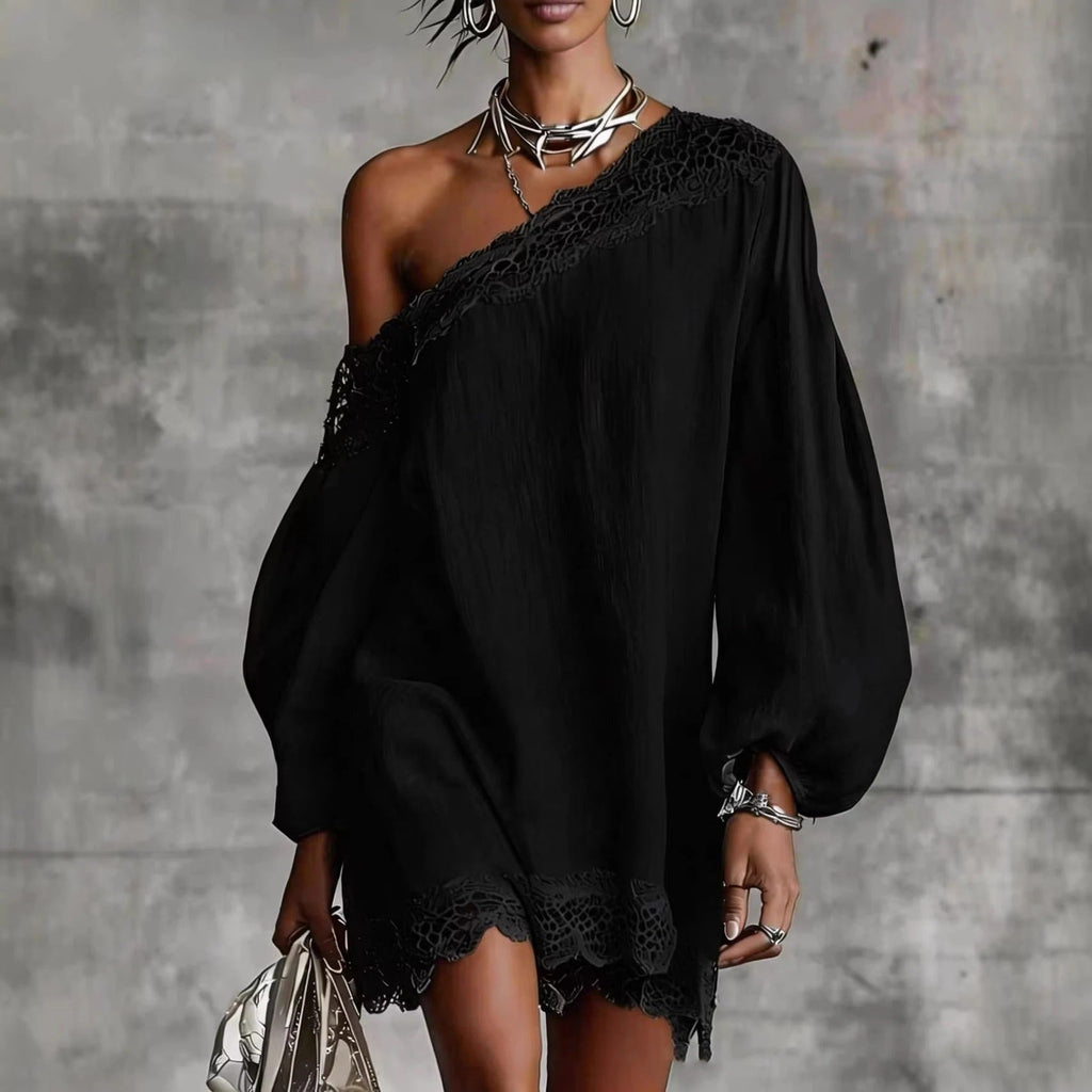 Olivia | Vestito Mini in Pizzo con Spalle Scoperte e Maniche a Sbuffo