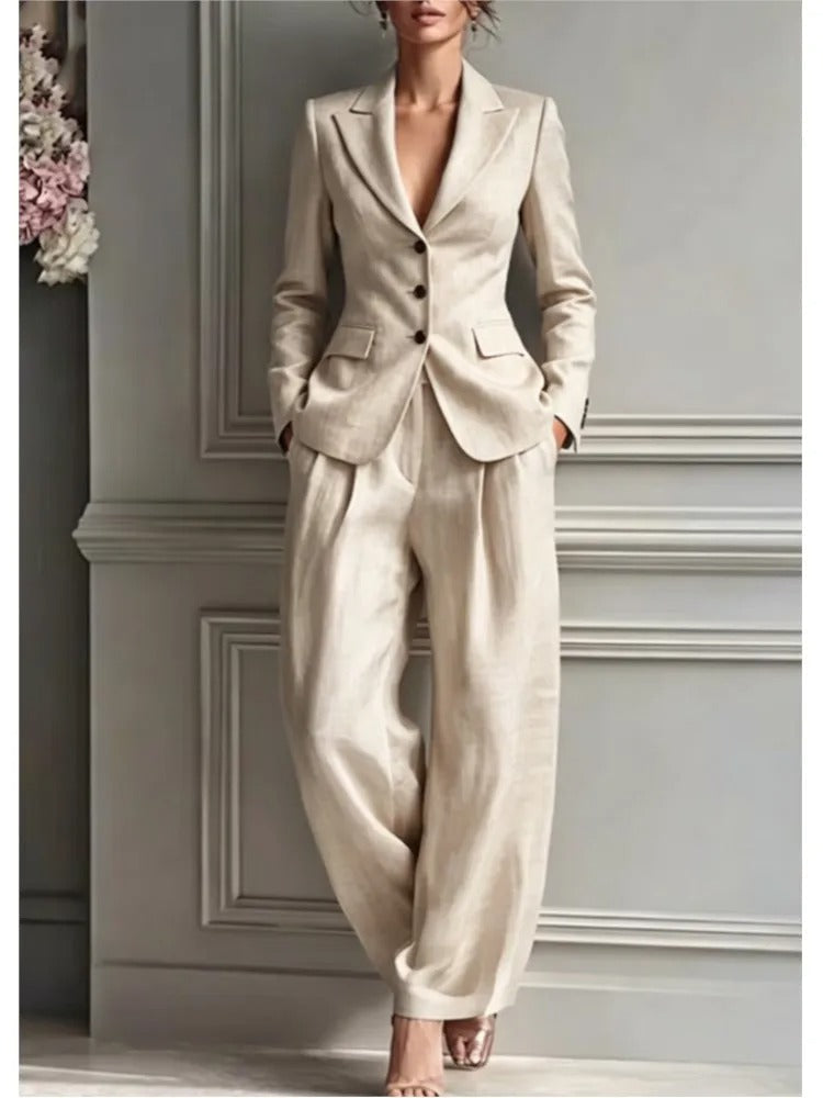 Victoria | completo elegante con blazer aderente e pantaloni larghi